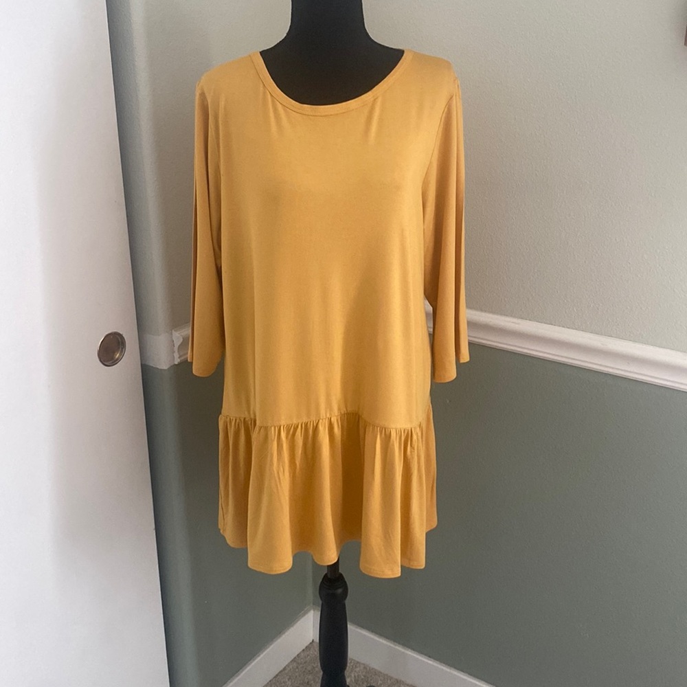 NWT Annabelle XL Top